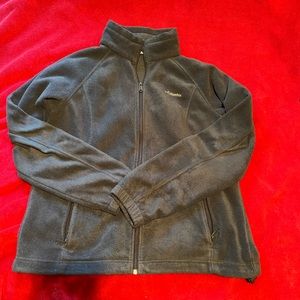 Womens Columbia zip up fleece